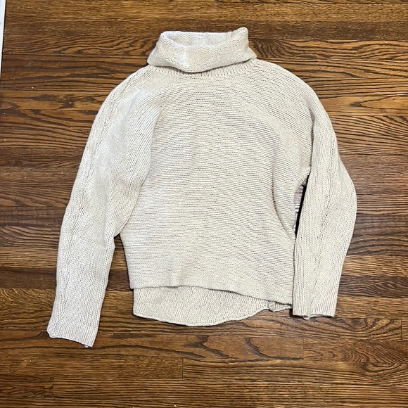 Ralph Lauren Cream knit Turtleneck - Picture 1 of 3